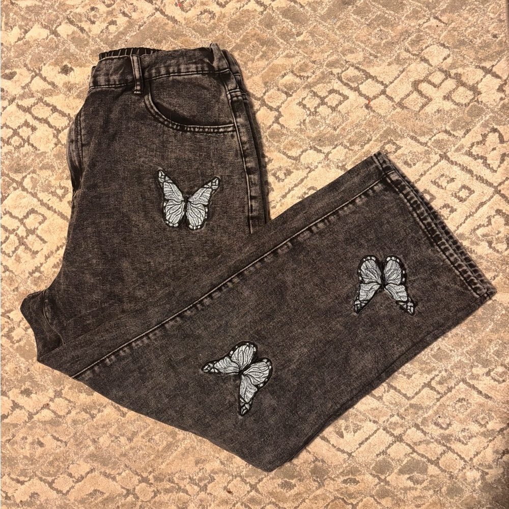 Shein Curve | Butterfly Embroidered Wide Leg Grey Jeans | 1x (14)